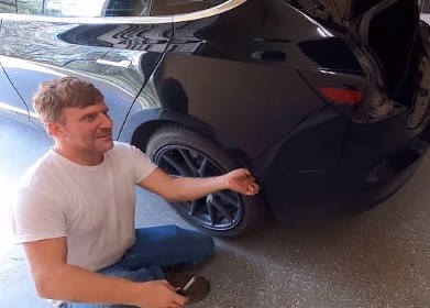 Tesla Model 3 Rear Bumper Replacement [Guide For Model S,3,X,Y]