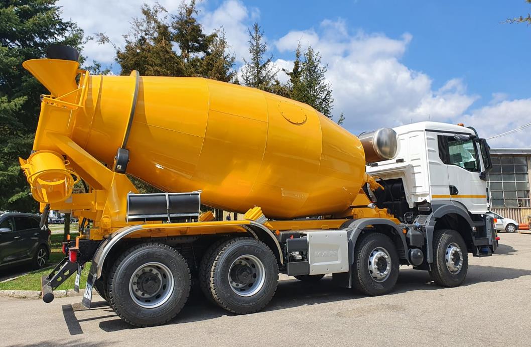 How Much Does Concrete Truck Weigh? Straight Answer
