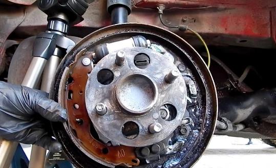 Can You Replace Drum Brakes With Disc Brakes