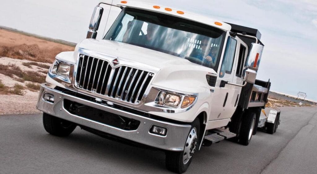 How Much Torque Does A Semi Truck Have? Answered