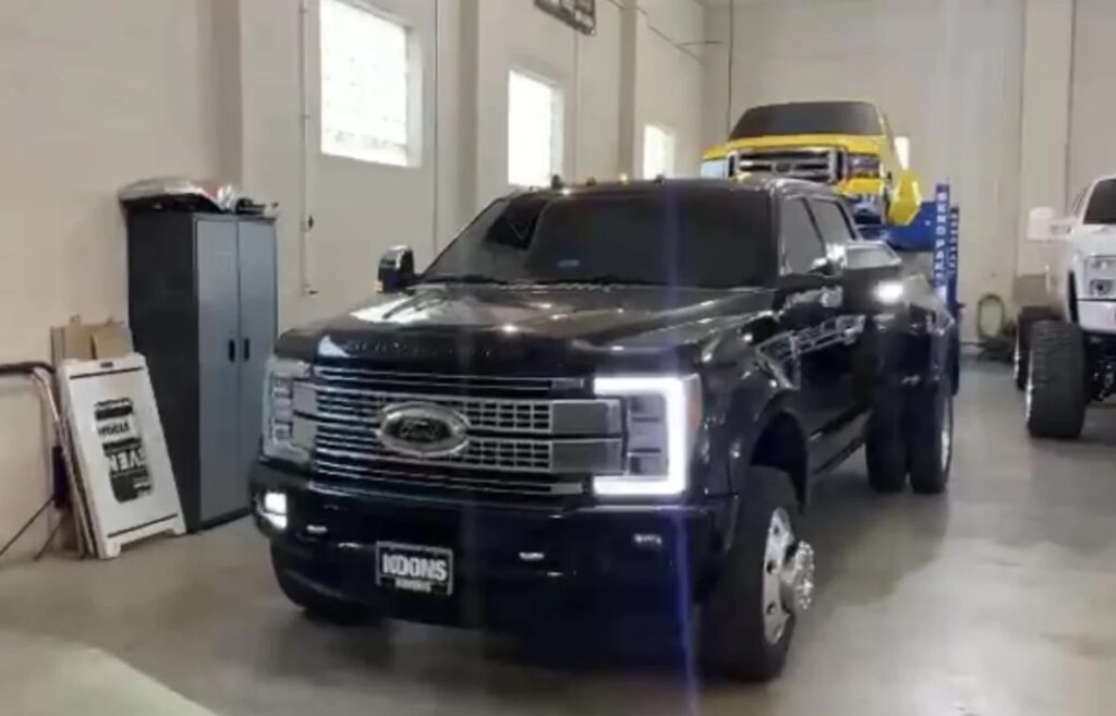 How To Make Factory Truck Lights Strobe? 7 Easy Steps