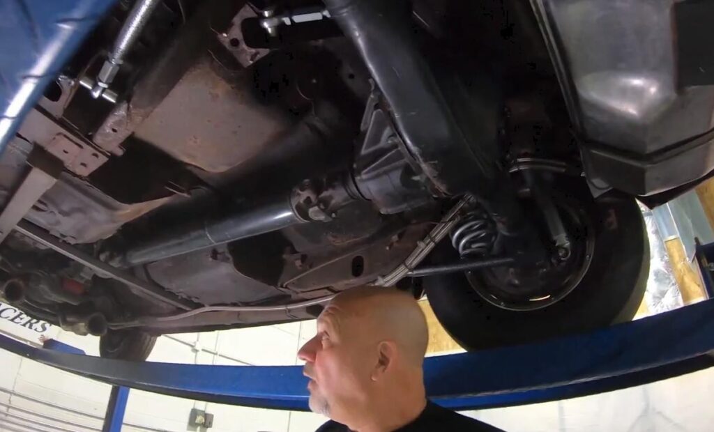 How To Set Pinion Angle On Lowered Truck? Easy Guide