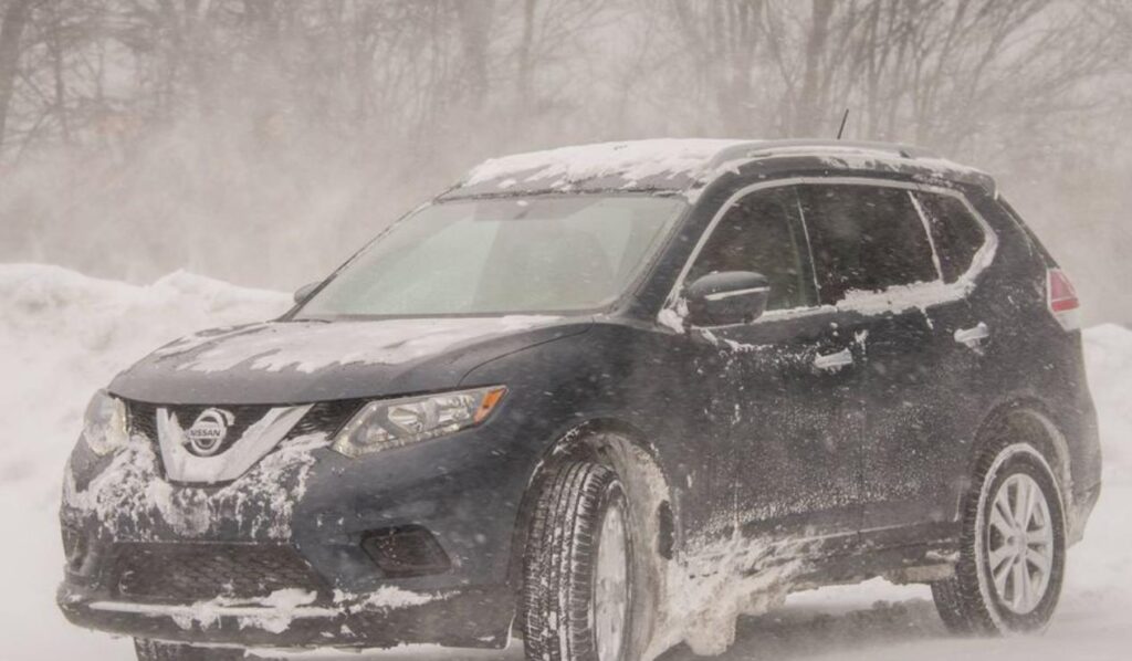 are-nissan-rogues-good-in-snow-capabilities-features