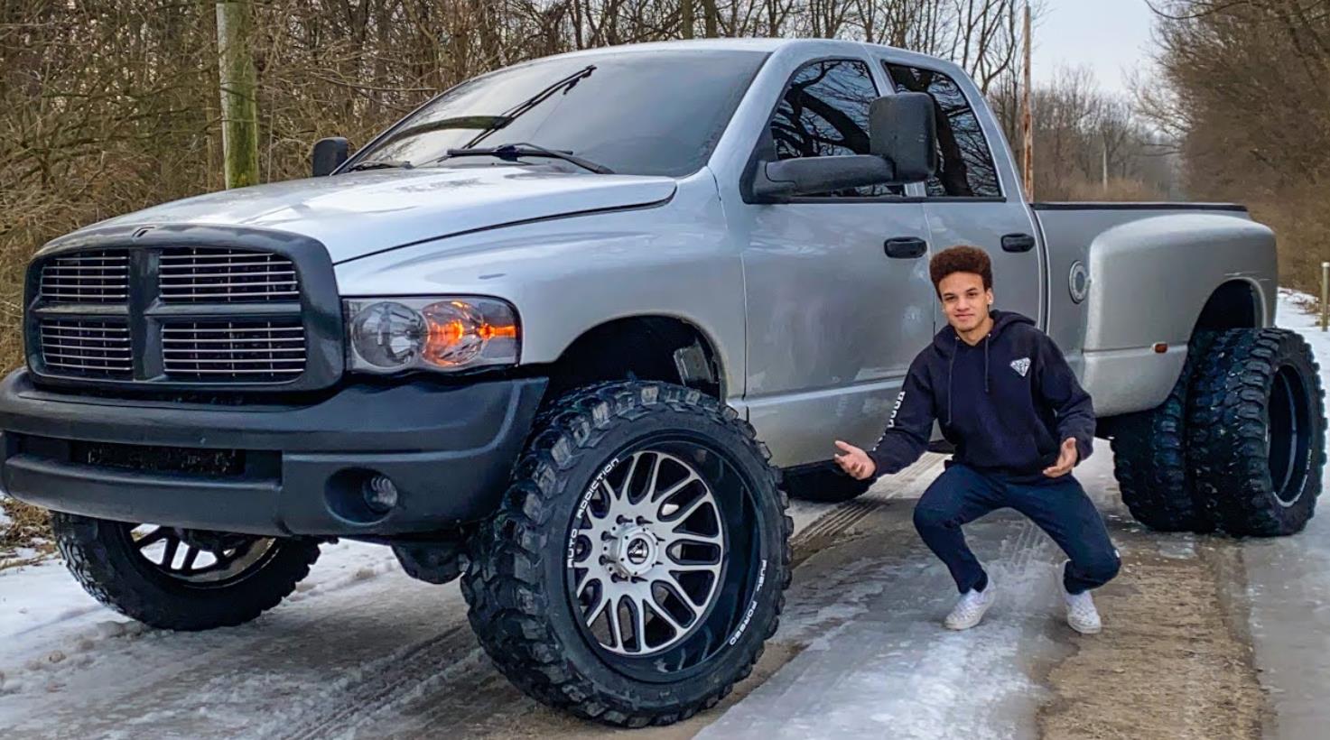 How Wide Is A Dually Truck? How To Measure Width?