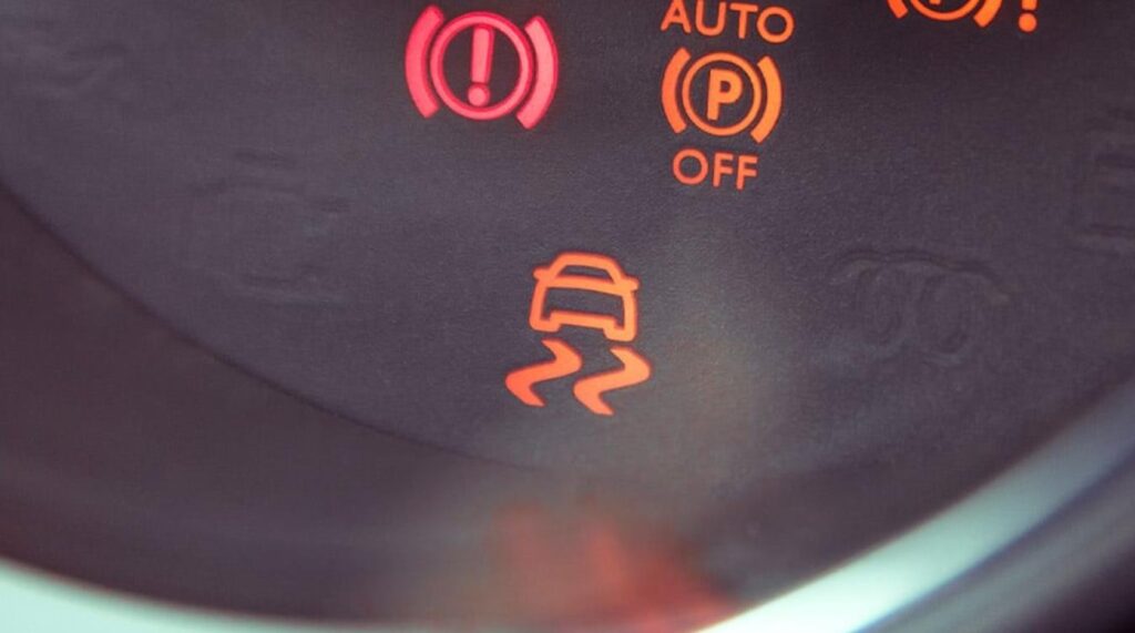 How To Fix Slip Indicator Light Nissan Altima? 7 Easy Steps