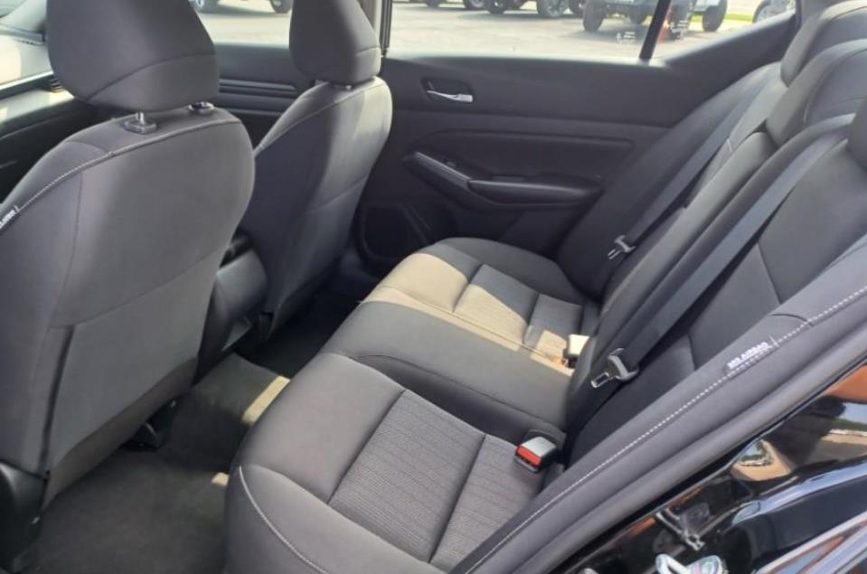 Do Nissan Altima Back Seats Fold Down? Is It Possible?