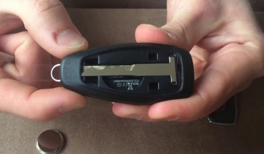 How To Change Key Fob Battery Nissan? Change In 8 Easy Steps