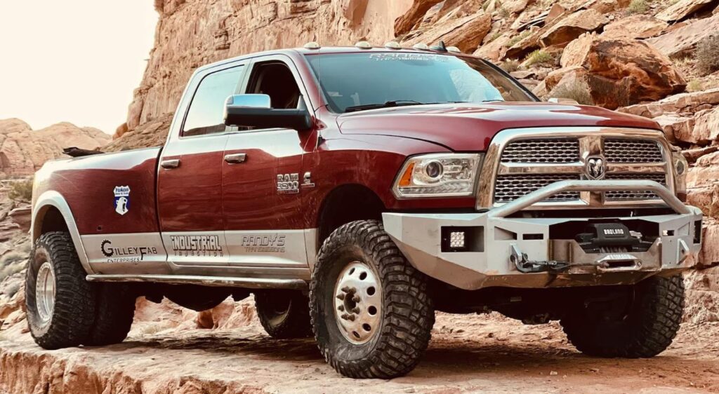 How Wide Is A Dually Truck? How To Measure Width?