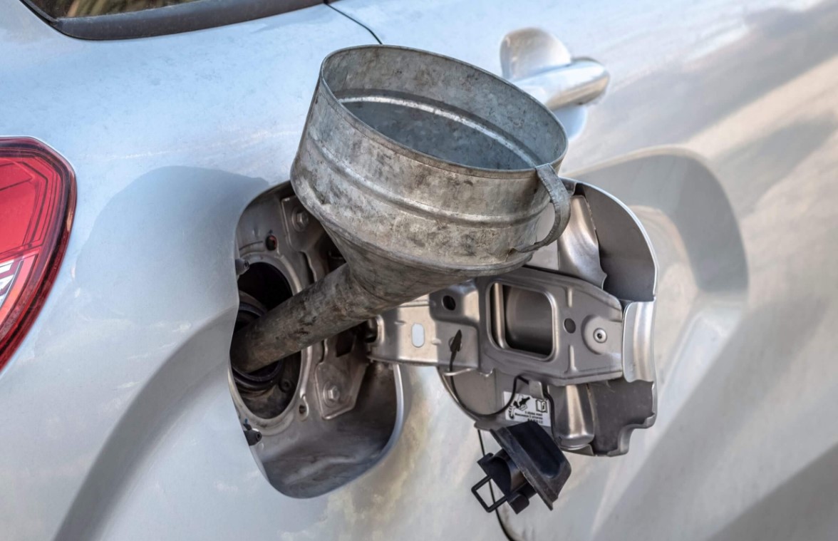 Can No Gas Cap Cause Check Engine Light? Answered