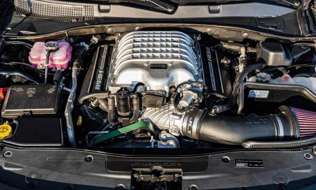 Can You Put A Hellcat Engine In A V6 Charger? Answered