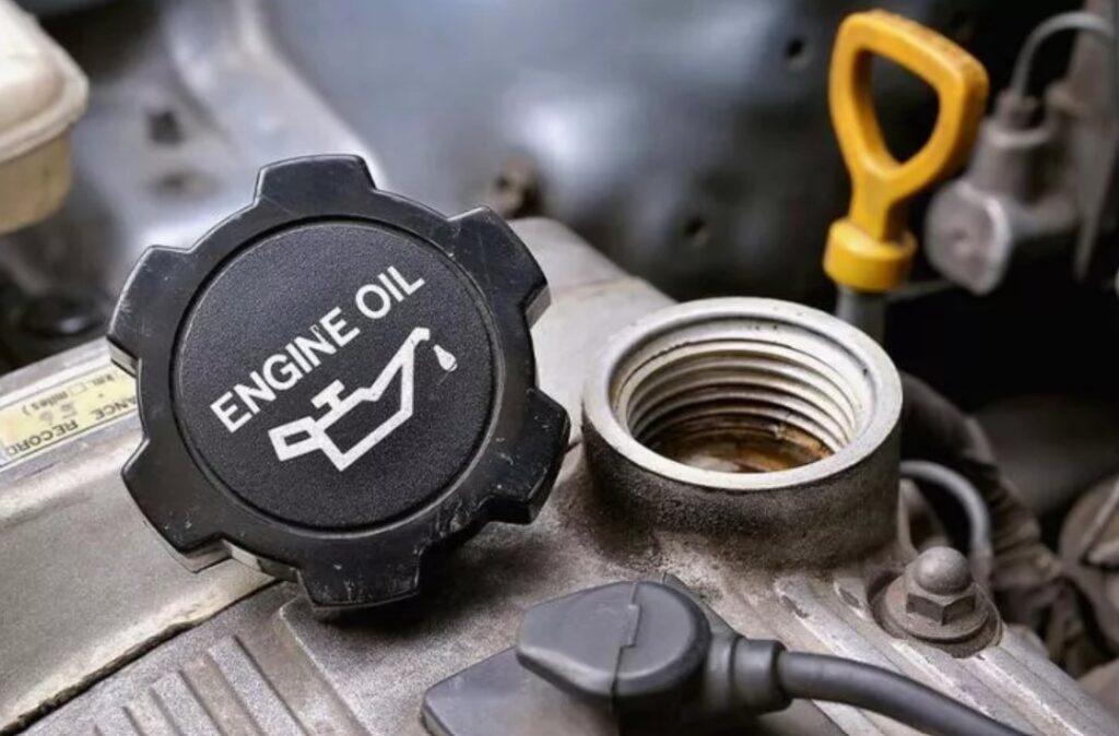 Does Engine Oil Expand When Hot? A Complete Breakdown