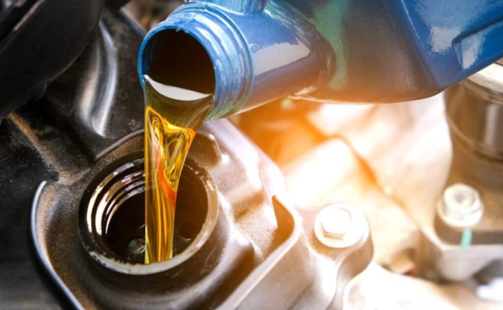 What Oil Does A 2020 Nissan Kicks Take? Quick Answer