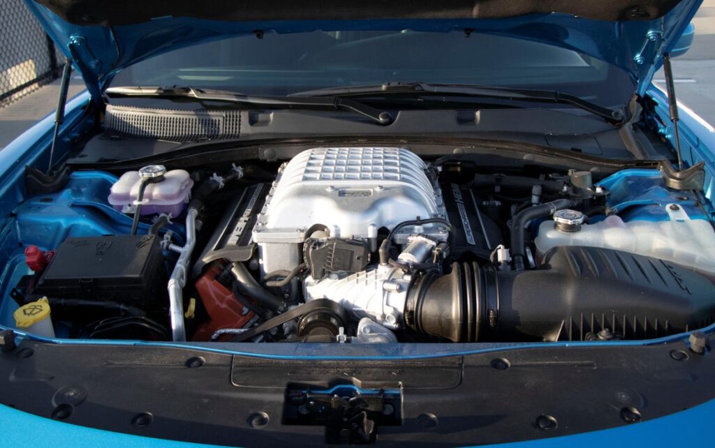Can You Put A Hellcat Engine In A V6 Charger? Answered