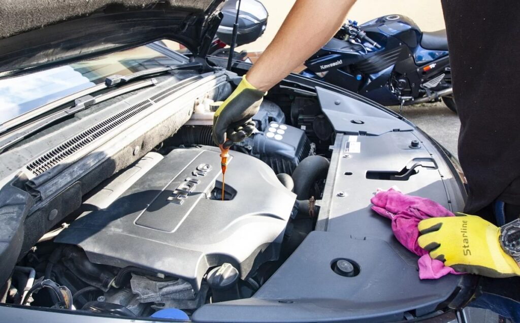 Can Overfilling Oil Cause Engine Knock? Answered