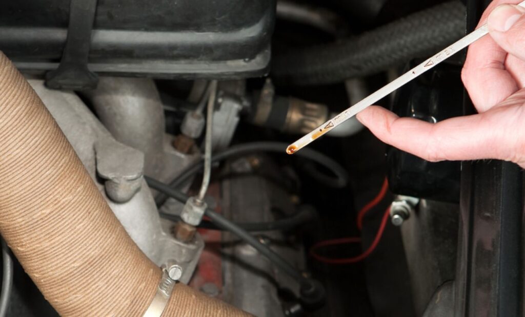 What Causes Low Oil Pressure On Diesel Engine? Explained