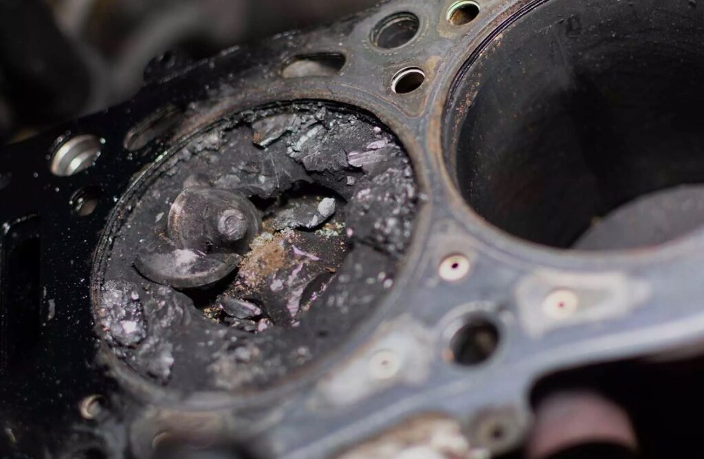 Is A 5.7 Hemi An Interference Engine? Quick Answer