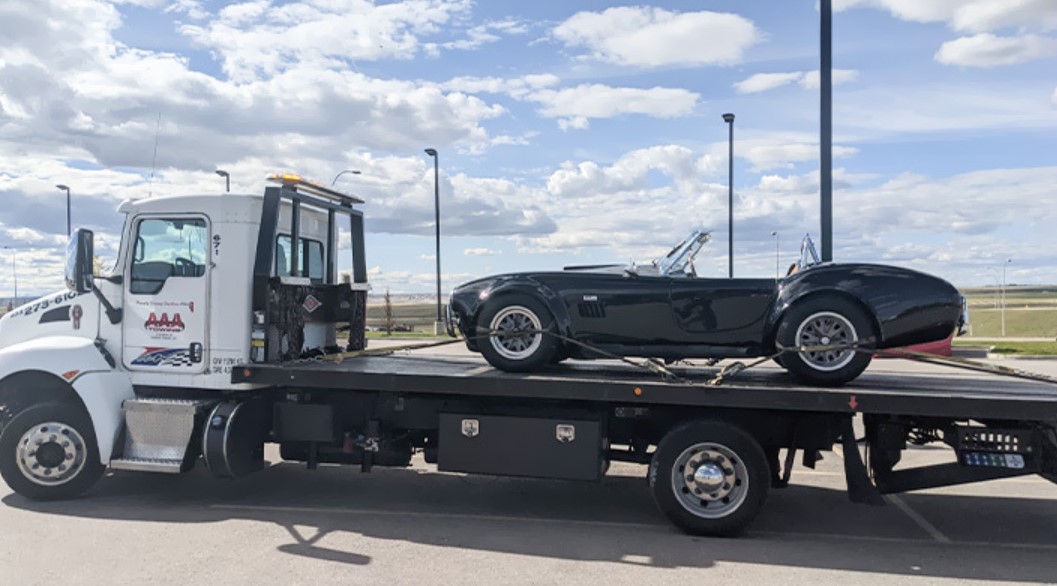 How Long Is A Flatbed Tow Truck? Quick Answer