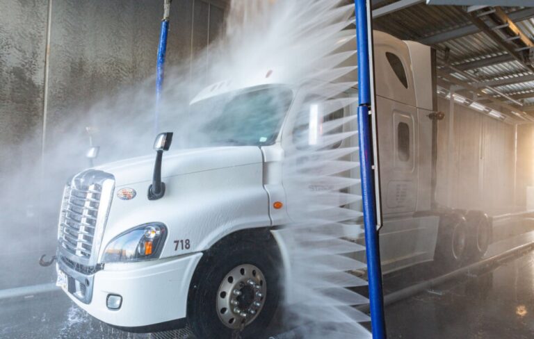 How Much Does It Cost To Wash A Semi Truck? Answered