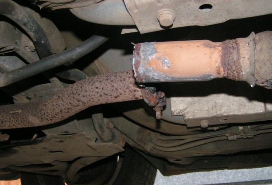 Is It Bad To Run An Engine Without Exhaust? [Answered]