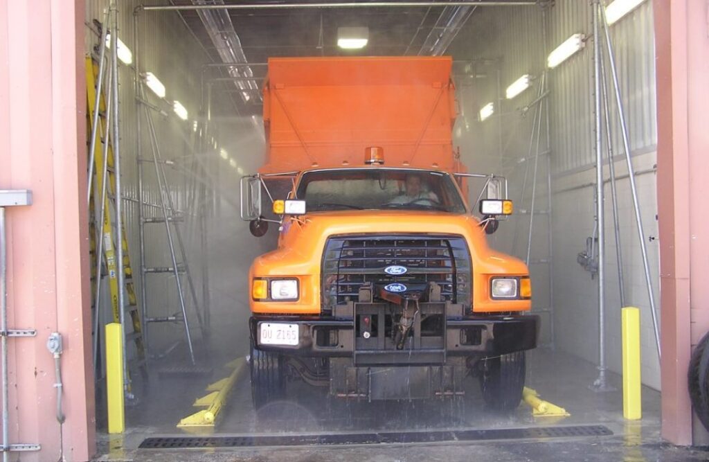How To Start A Truck Wash Business? 10 Easy Steps