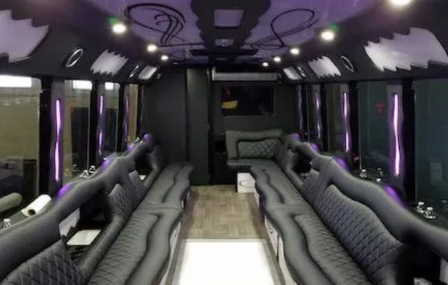 Do Party Buses Have Bathrooms? Quick Answer