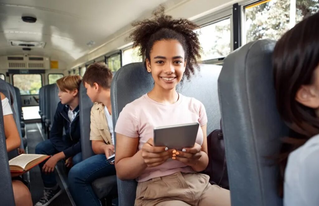 What To Do On A Long Bus Ride Without Electronics? Explained