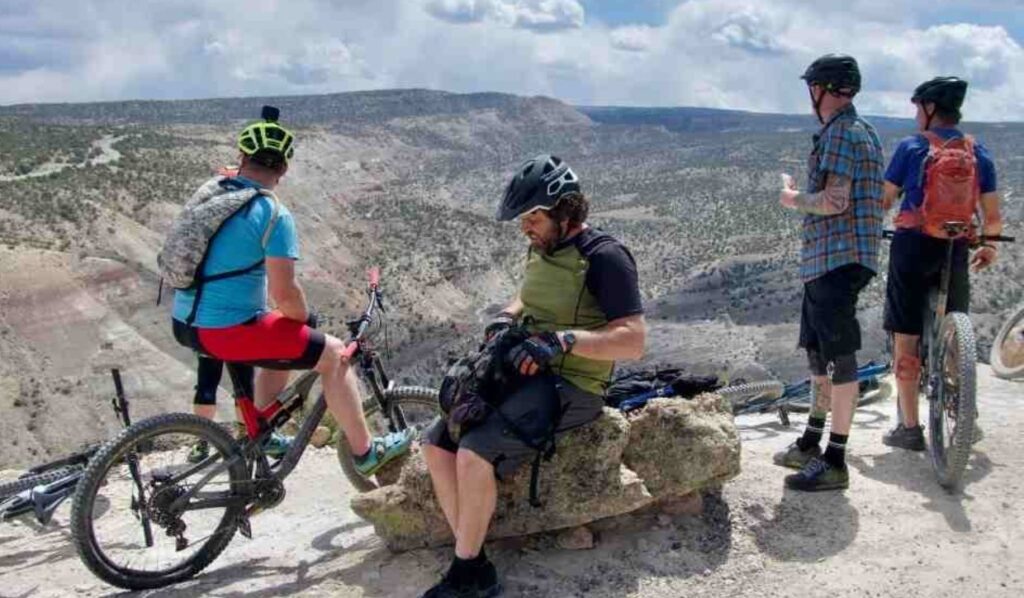 attach backpack to bike