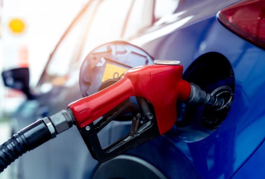 Why Does The Gas Pump Keep Stopping When My Tank Isn't Full?