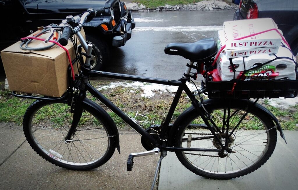 How To Carry Pizza On A Bike? Explained