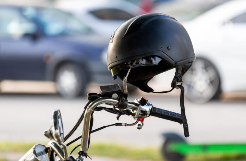 Does Illinois Have A Motorcycle Helmet Law
